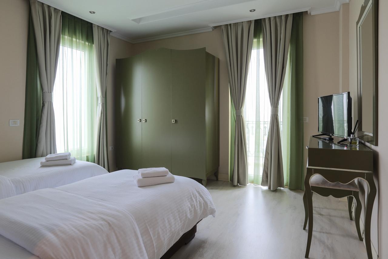 "L'Art De Vivre" Resort คอร์เชอ ภายนอก รูปภาพ