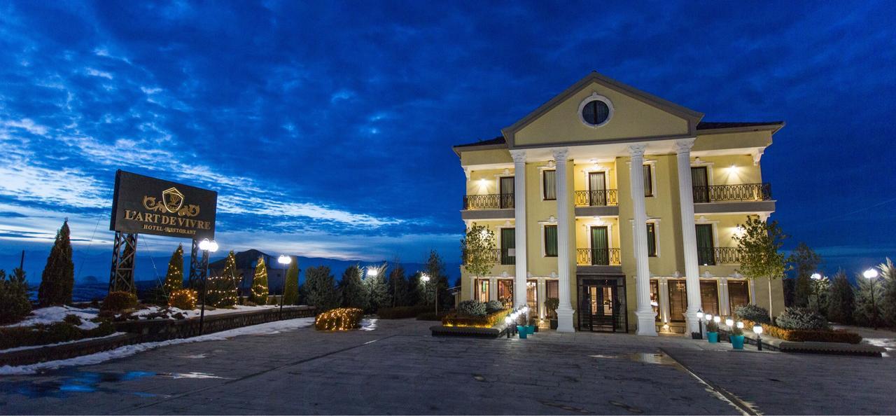 "L'Art De Vivre" Resort คอร์เชอ ภายนอก รูปภาพ