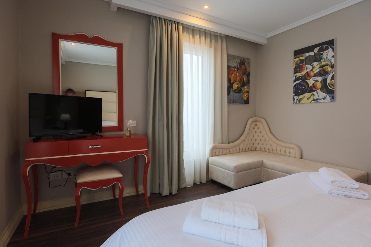 "L'Art De Vivre" Resort คอร์เชอ ภายนอก รูปภาพ