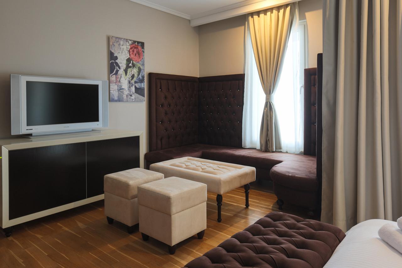 "L'Art De Vivre" Resort คอร์เชอ ภายนอก รูปภาพ