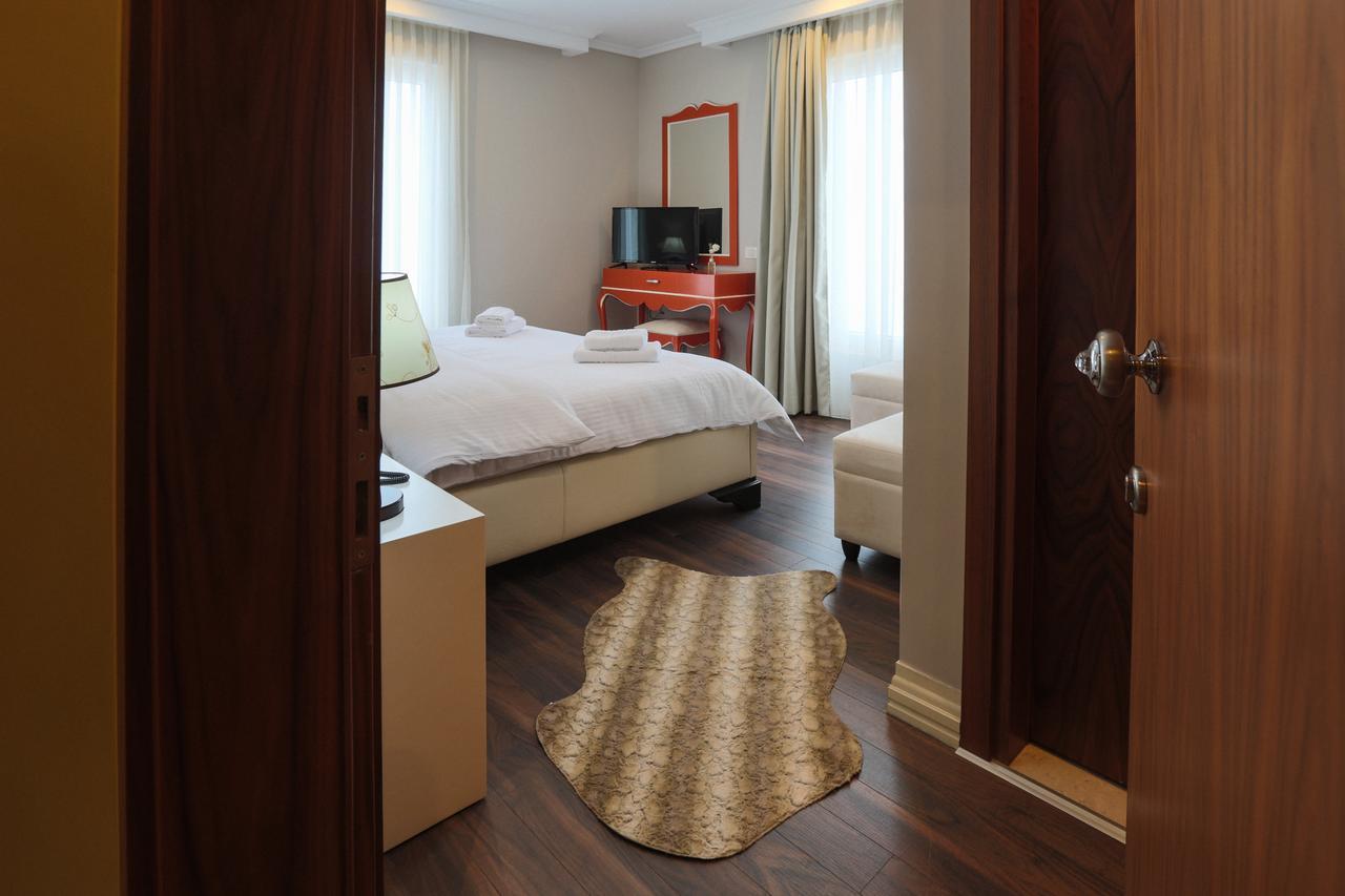 "L'Art De Vivre" Resort คอร์เชอ ภายนอก รูปภาพ