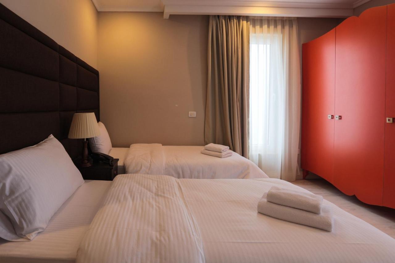 "L'Art De Vivre" Resort คอร์เชอ ภายนอก รูปภาพ